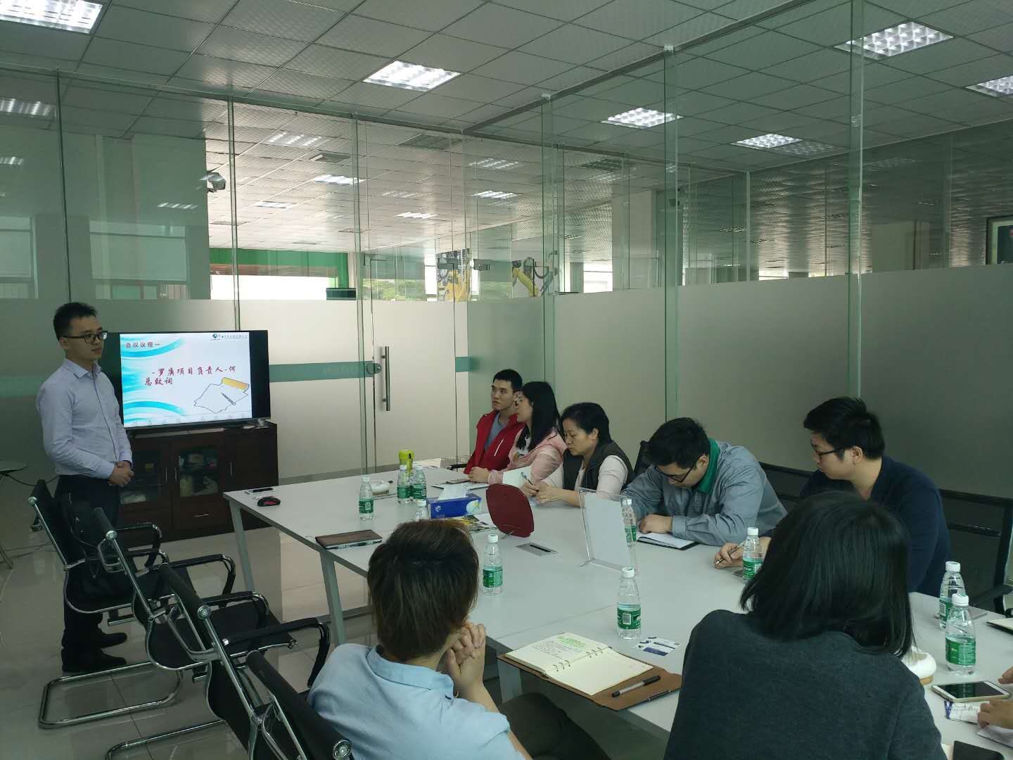 祝贺罗庚机器人签约华体会网页版页面登录-华体会(中国)ERP